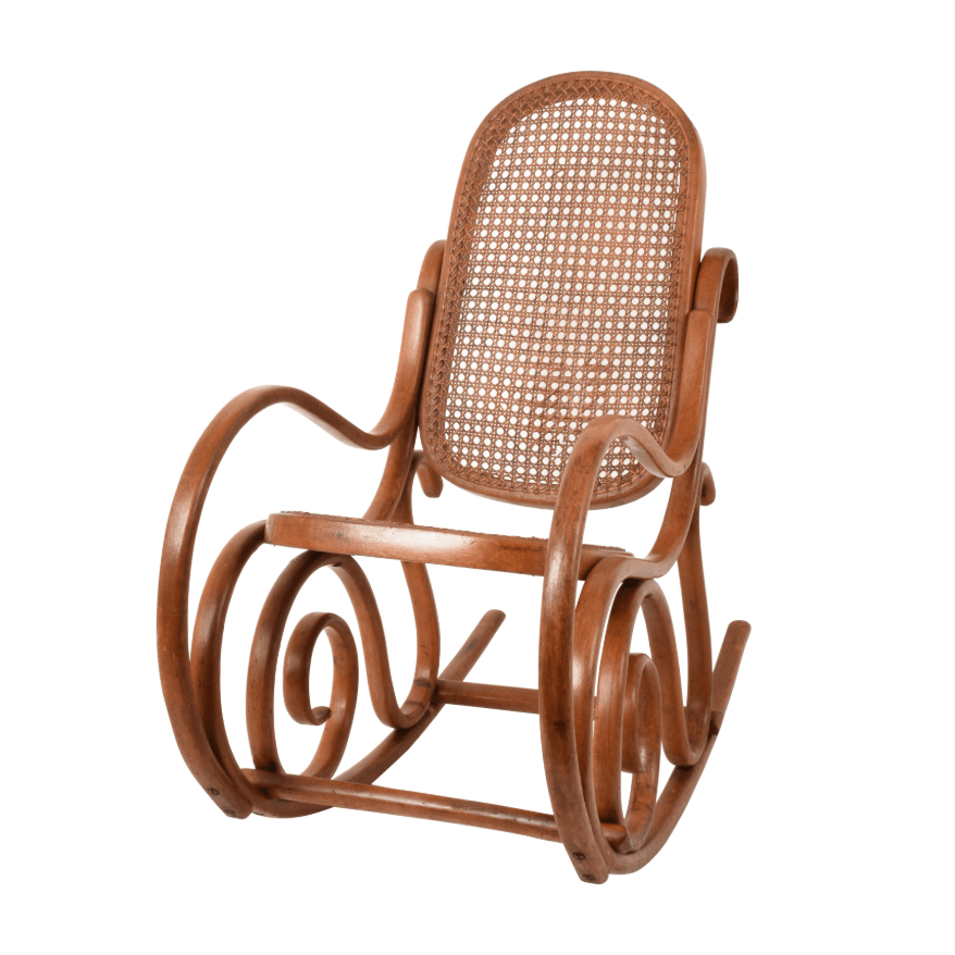 Thonet. Una sedia a dondolo per bambini vintage Bentwood con canna e sedile posteriore, anni '30